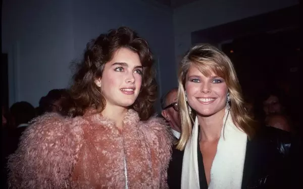 Reviving the Glamour: Iconic 80s Hairstyles Making a Comeback