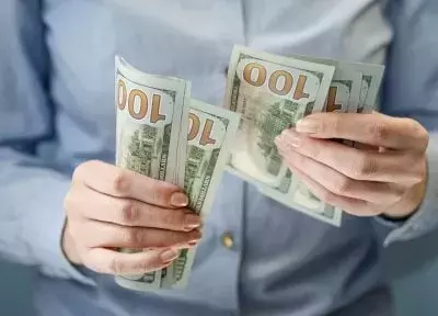 Strategic Investment in Dividend ETFs: A Guide to Consistent Growth