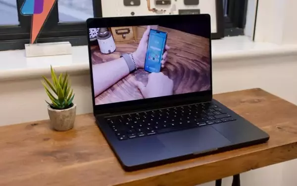 Touchscreen MacBooks Rumored for Upcoming Release