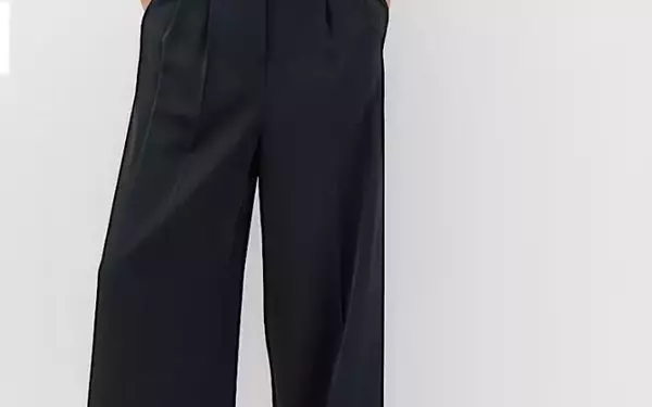 The Ultimate Guide to Petite Tailored Trousers