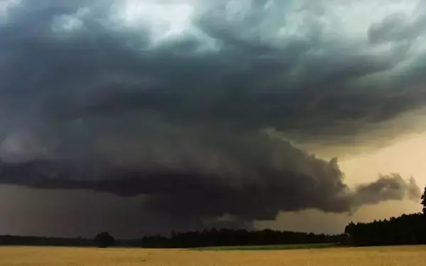 CatIQ Raises Insured Loss Estimate for Ontario & Quebec Thunderstorm to C$491M