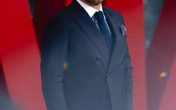 Hollywood's Fickle Friendships: Ben Affleck on Flops and Resilience