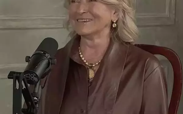 Martha Stewart Reveals $40,000 Wardrobe Allowance for Fashion Show Attendance