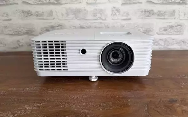 Acer HL6810ATV Projector Review: A Versatile Home Entertainment Device