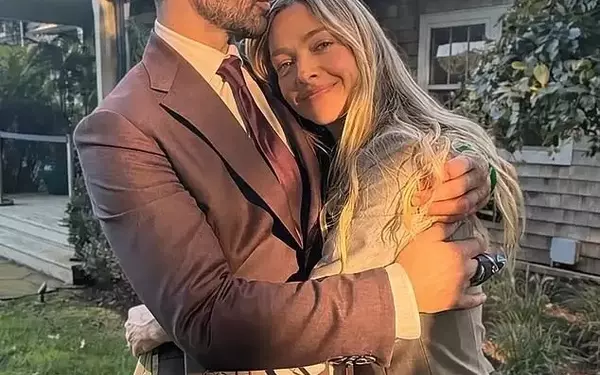 Amanda Seyfried Reunites with Former Co-Star Dominic Cooper Amidst Recent Separation