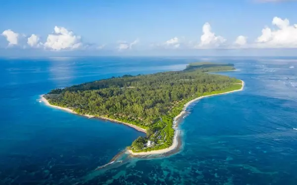 Luxurious Retreats: A Guide to the Seychelles' Finest Resorts