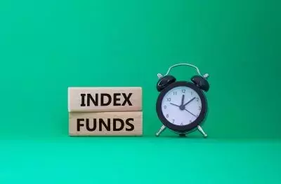 Buy-and-Hold Investors Shifting from QQQ to QQQM Due to Lower Fees