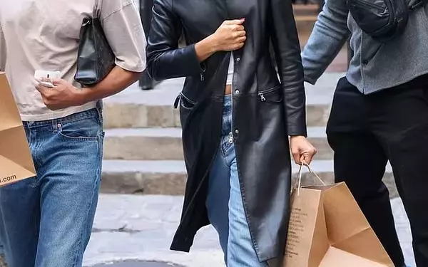 Zendaya's Post-PFW Parisian Style & Etiquette Debate