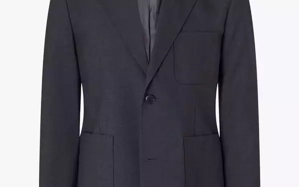 Beyond the Basics: Redefining Light Outerwear for the Style-Conscious Man