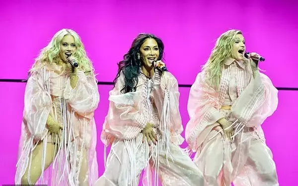 Nicole Scherzinger's Resilient Return to Pussycat Dolls Tour After Burn Injury