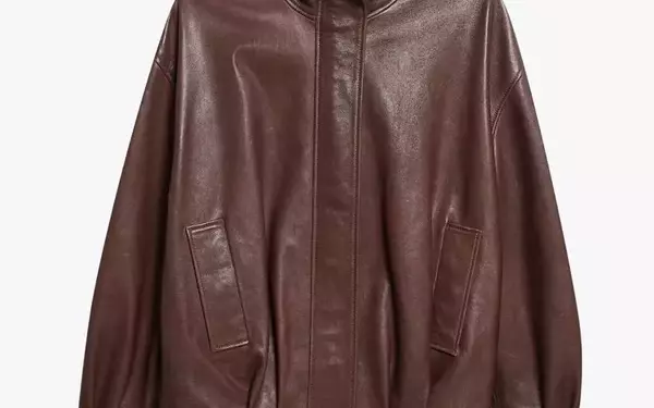 Curating Your Ideal Autumn Travel Wardrobe