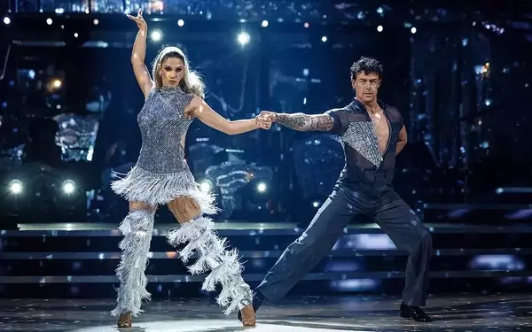 Rib Injury Forces Delta Goodrem to Withdraw from Strictly Come Dancing
