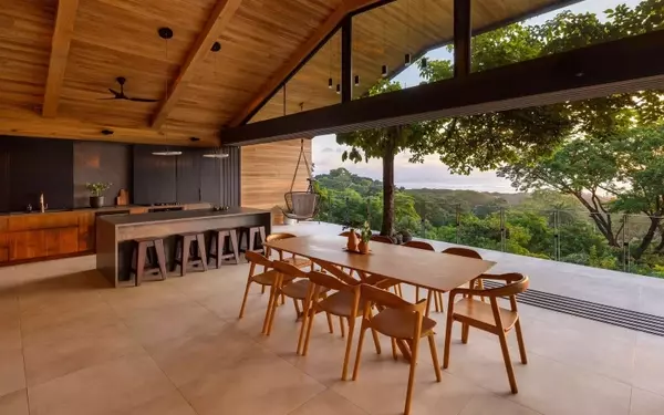 Discover Costa Rica's Top Airbnb Retreats