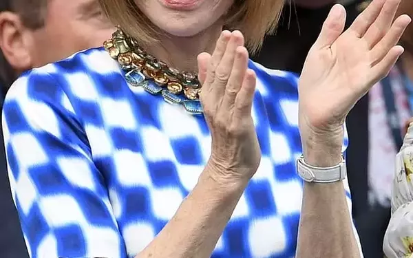 Australian Public Skeptical of Anna Wintour's Vogue Event Timing