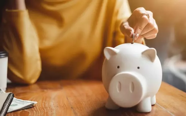 Exploring Weekly Payout Money Market ETFs: MMKT and JMMF
