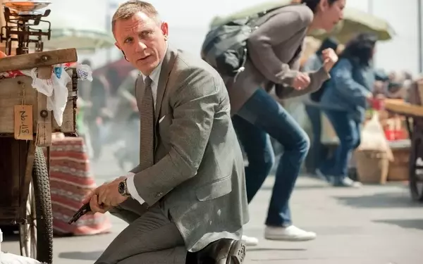 James Bond Memorabilia Set for Auction