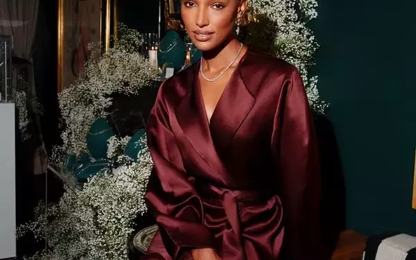 Jasmine Tookes on the Sentimental Value of Jewelry and Her Jared Holiday Edit