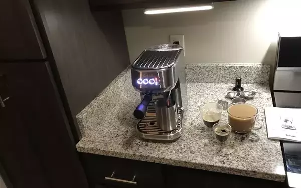 Breville Bambino Plus Espresso Machine Review: Compact Powerhouse for Coffee Lovers