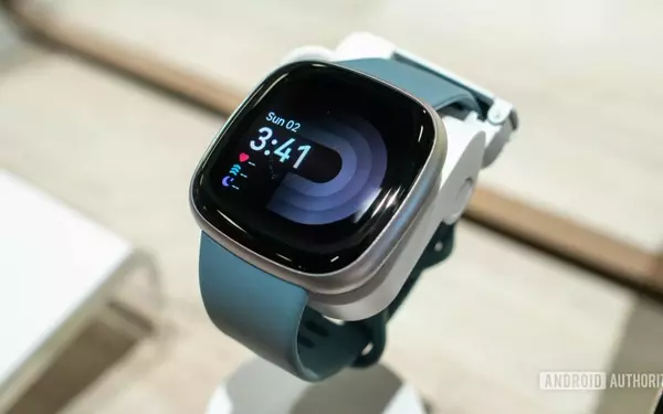 Fitbit Versa 4 Bundle Reaches New Low Price on Amazon