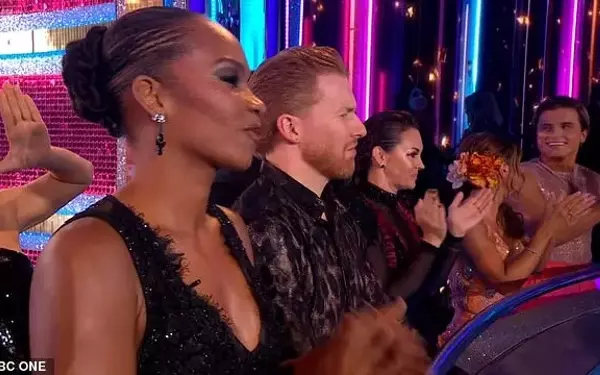 Strictly Come Dancing: Neil Jones' Perplexing Reaction to Jaime Winstone's Foxtrot Sparks Fan Debate
