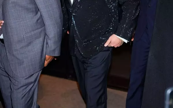 Drake's Extravagant 40th Birthday Celebrations and Fashion Choices