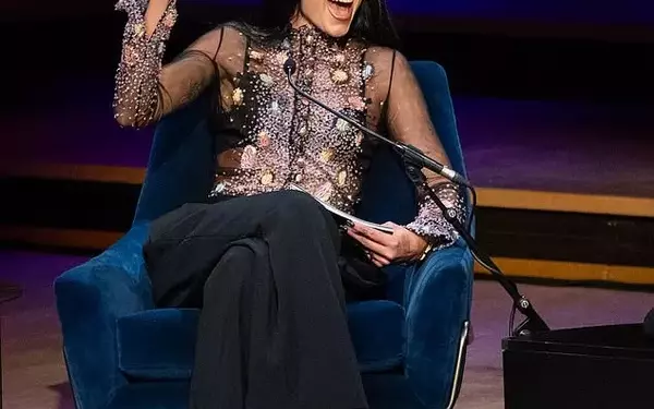 Dua Lipa's Fashionable Literary Festival Appearance: A Showcase of High-End Design and Intellectual Engagement