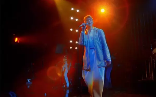 David Bowie's Immersive 'Stage' Concert Experience to Debut at Berlin Film Festival