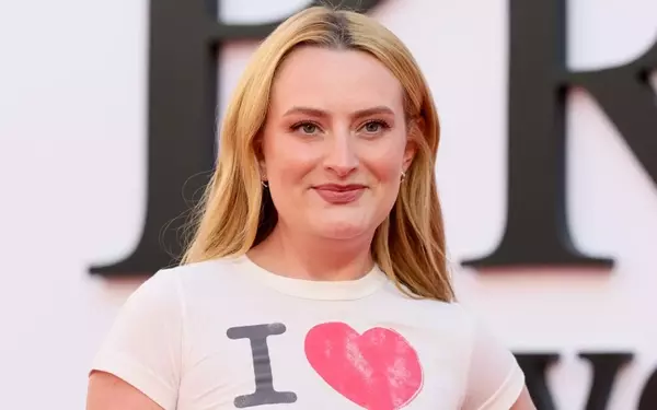 Amelia Dimoldenberg's 'Chicken Shop Date' Series Finale Premieres in Cinemas