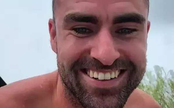 Laura Anderson Rekindles Romance with Footballer Clark Robertson