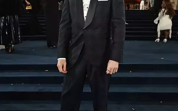 Fans Speculate Joe Alwyn as Mystery Actor in Final James Bond Auditions