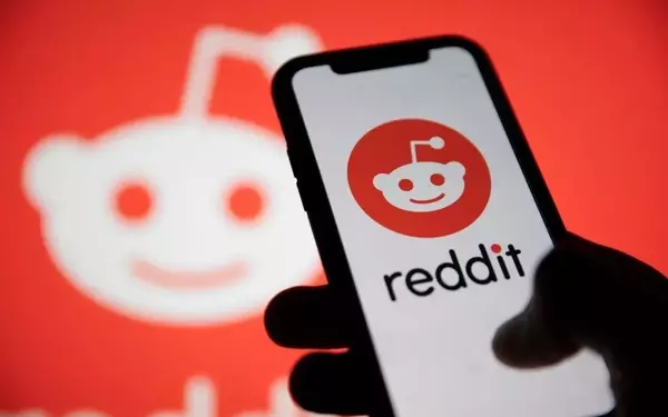 Reddit Embraces "For You" Feed Paradigm