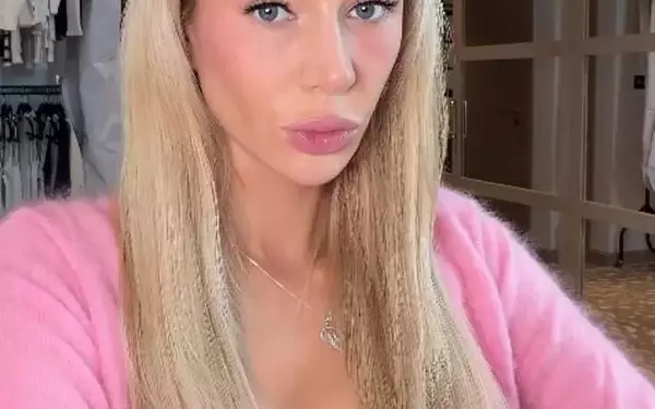 Olivia Attwood Channels Regina George for Halloween