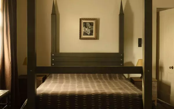 Embracing Witchcore: A Guide to Mystical Home Decor