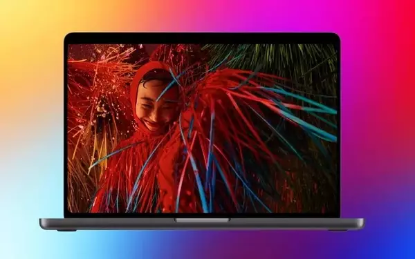 Understanding Apple's Revolutionary PROLED XDR Display Technology
