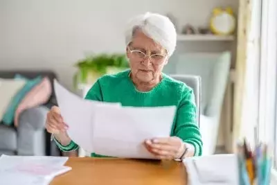Impact of HDV's Monthly Payout and Share Split on Retirement Income