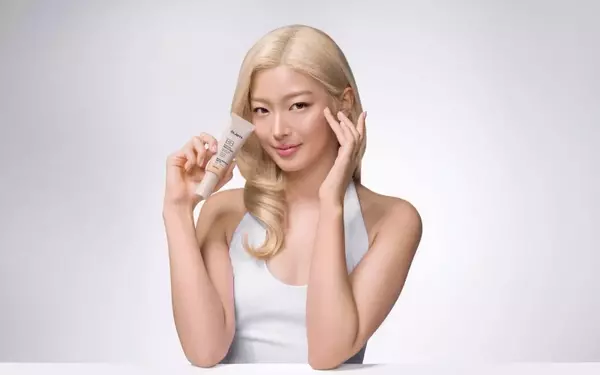 Yoonchae's Skincare Secrets: From Stage Glow to Off-Duty Radiance